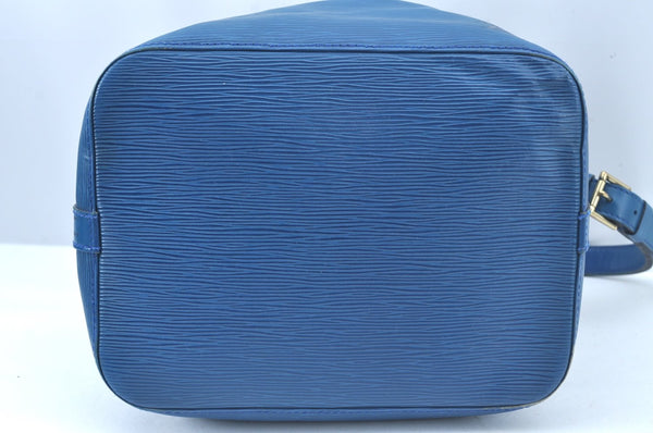 Authentic Louis Vuitton Epi Petit Noe Shoulder Drawstring Bag M44105 Blue 4457I