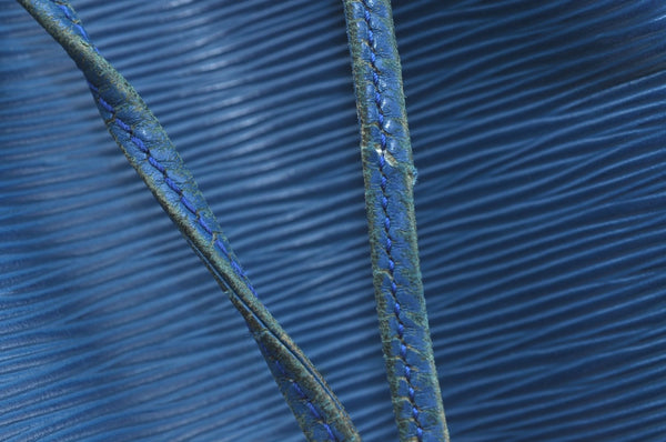 Authentic Louis Vuitton Epi Petit Noe Shoulder Drawstring Bag M44105 Blue 4457I