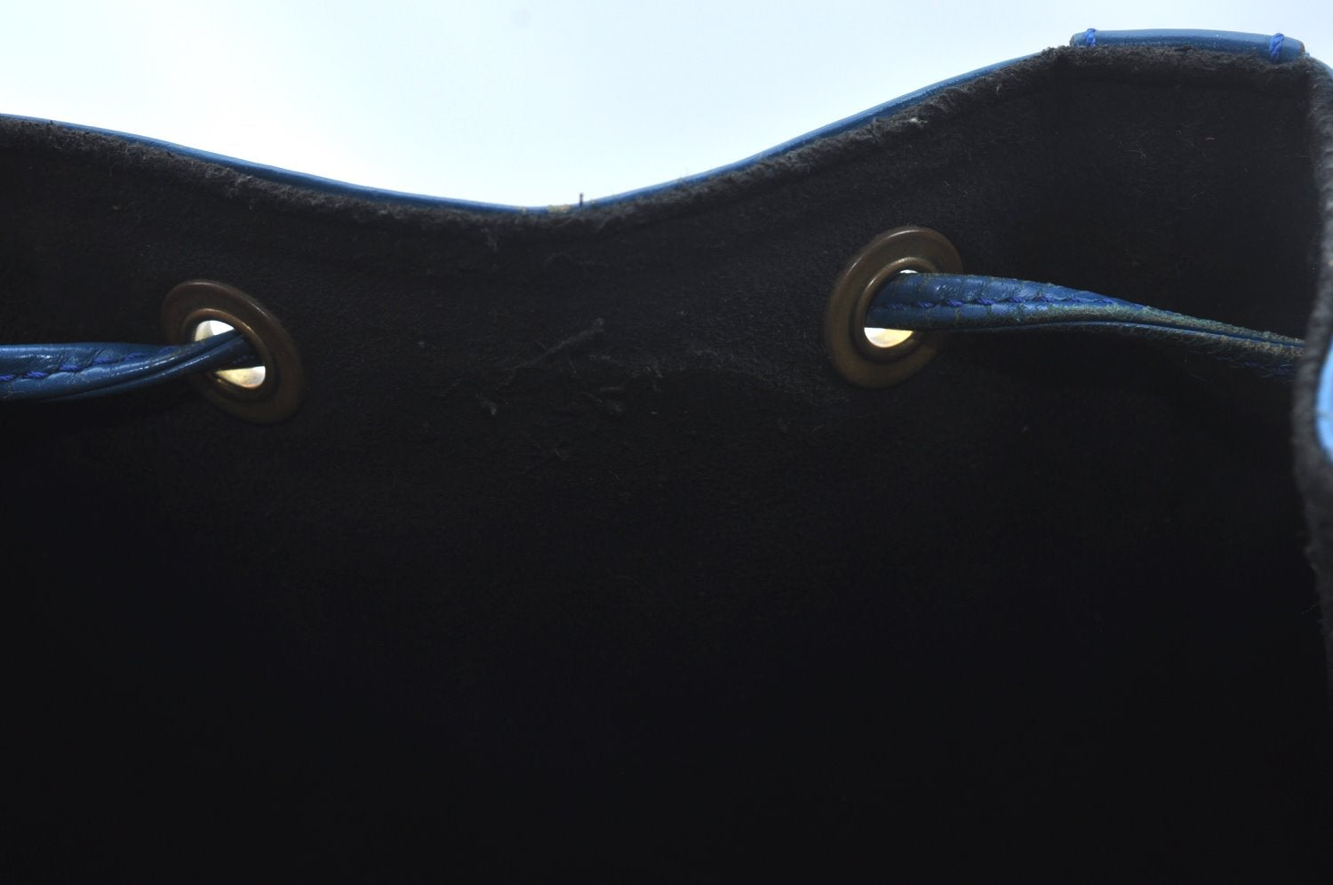 Authentic Louis Vuitton Epi Petit Noe Shoulder Drawstring Bag M44105 Blue 4457I