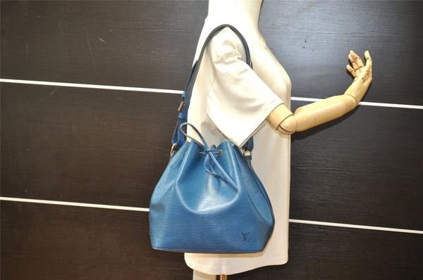 Authentic Louis Vuitton Epi Petit Noe Shoulder Drawstring Bag M44105 Blue 4457K