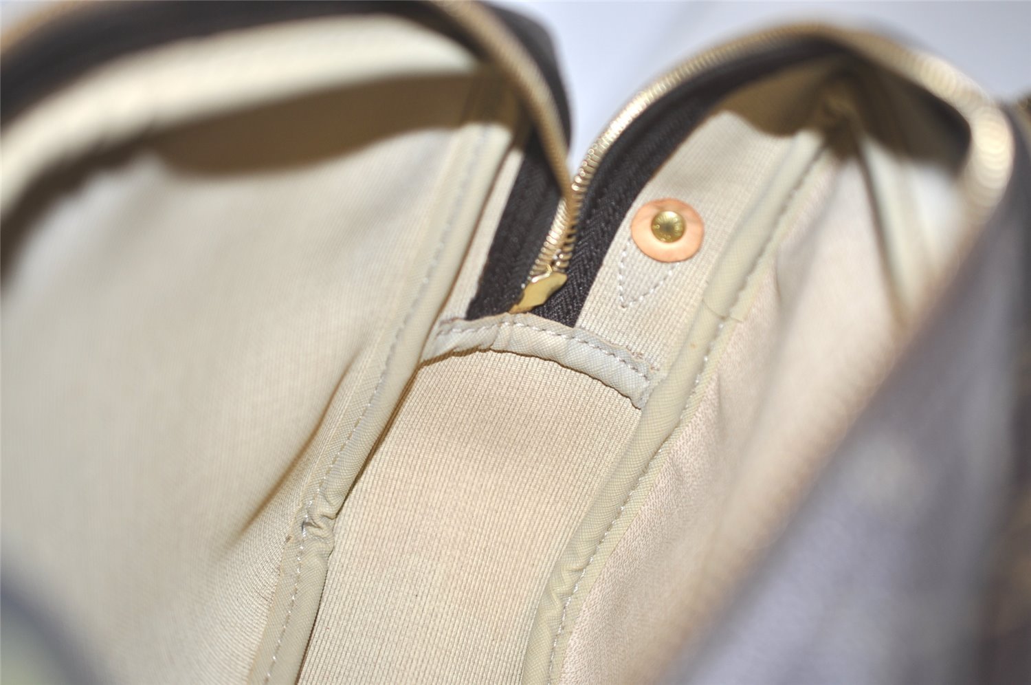 Authentic Louis Vuitton Monogram Reporter PM Shoulder Cross Bag M45254 LV 4459I