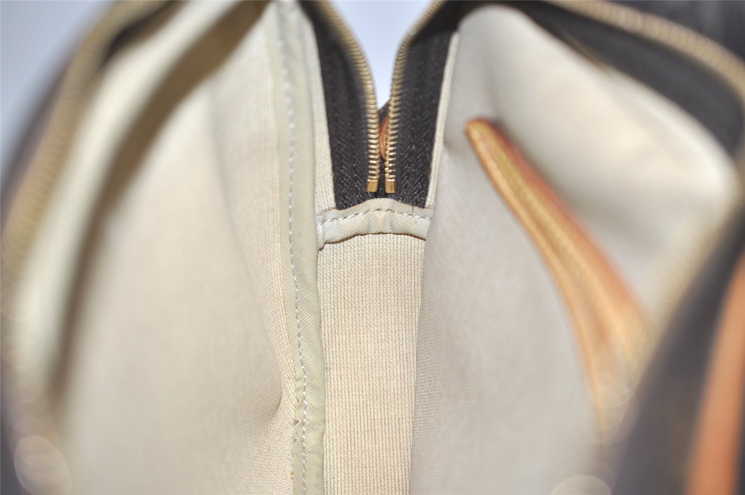 Authentic Louis Vuitton Monogram Reporter PM Shoulder Cross Bag M45254 LV 4459I