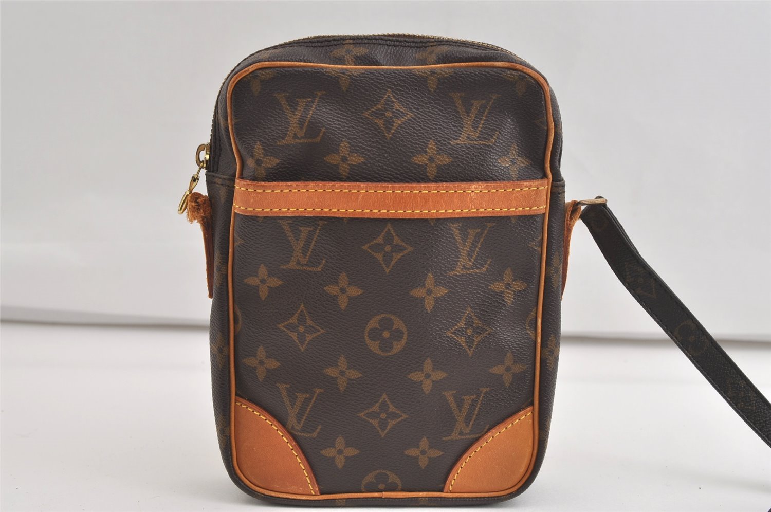 Authentic Louis Vuitton Monogram Danube Shoulder Cross Bag M45266 Junk 4460K