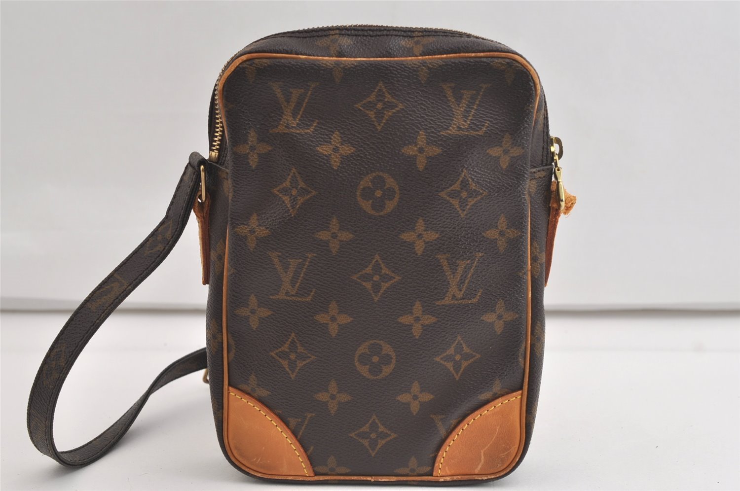 Authentic Louis Vuitton Monogram Danube Shoulder Cross Bag M45266 Junk 4460K