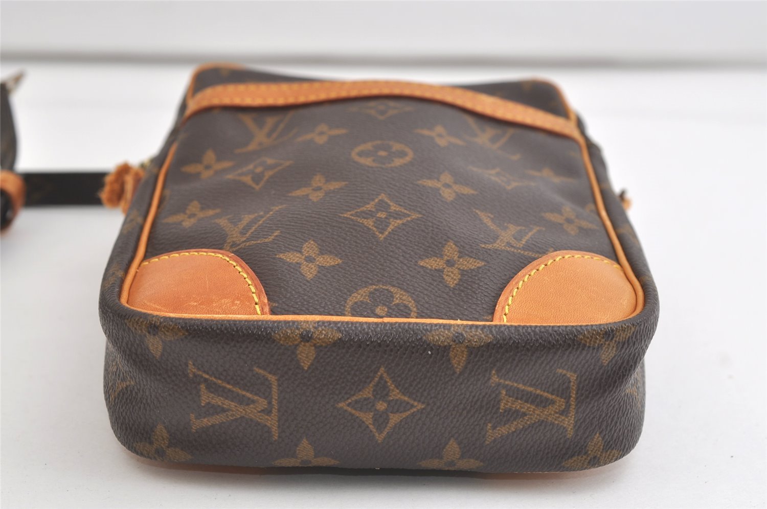 Authentic Louis Vuitton Monogram Danube Shoulder Cross Bag M45266 Junk 4460K