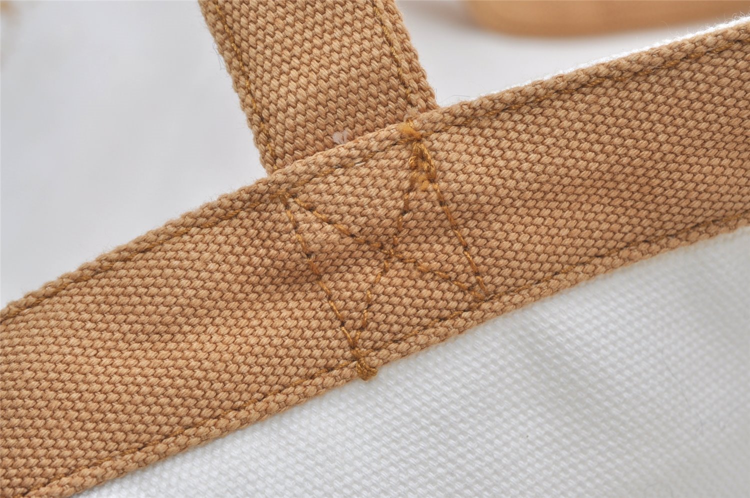 Authentic Louis Vuitton Fondation Exclusive Shoulder Tote Bag Canvas White 4461I