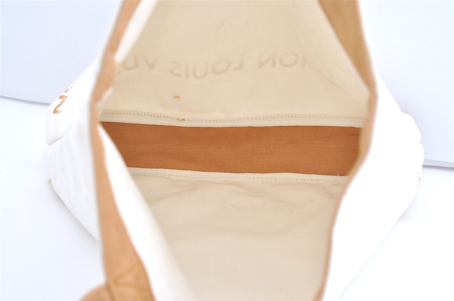 Authentic Louis Vuitton Fondation Exclusive Shoulder Tote Bag Canvas White 4461I