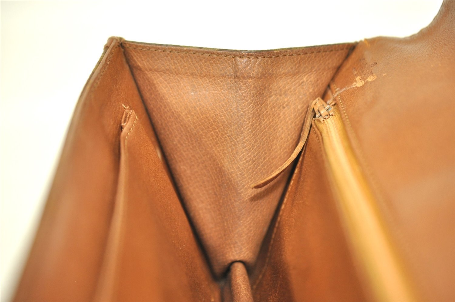 Authentic Louis Vuitton Monogram Pochette Dame PM Clutch Bag Old Model LV 4462I