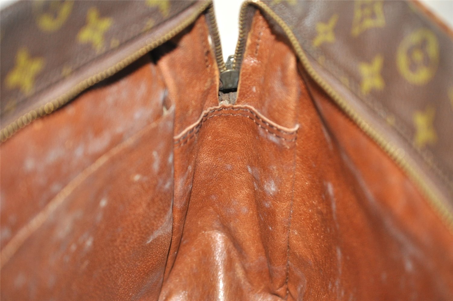 Authentic Louis Vuitton Monogram Nile 34 Shoulder Cross Body Bag Old Model 4464I