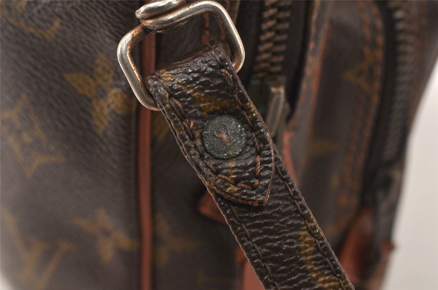 Authentic Louis Vuitton Monogram Amazone Shoulder Cross Body Bag Old Model 4464K