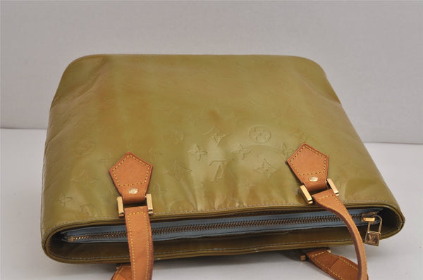 Authentic Louis Vuitton Vernis Houston Shoulder Bag Light Green M91005 LV 4466J