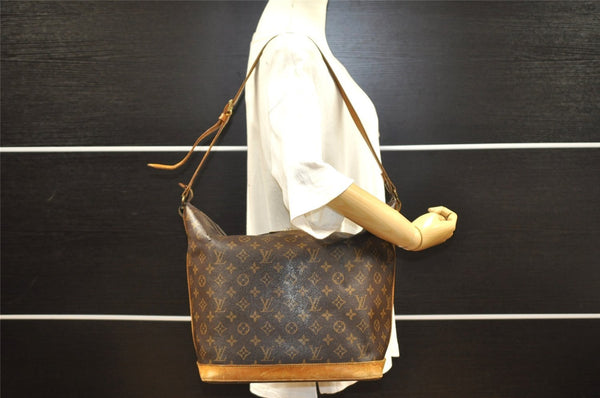 Auth Louis Vuitton Monogram Amfar Three Vanity Star Shoulder Bag M47275 LV 4470I