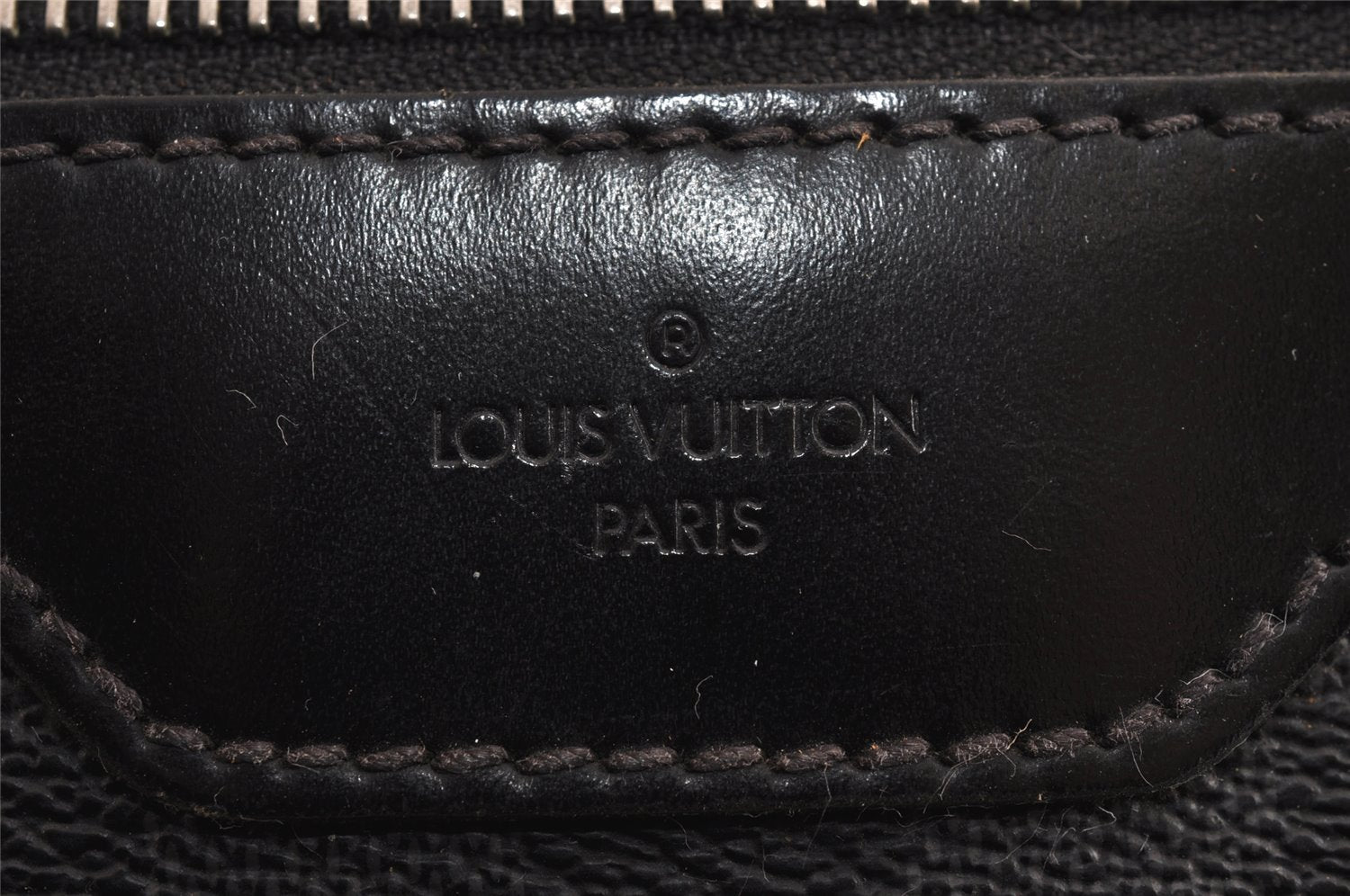 Authentic Louis Vuitton Damier Graphite Tomas Shoulder Cross Bag N58028 LV 4472J