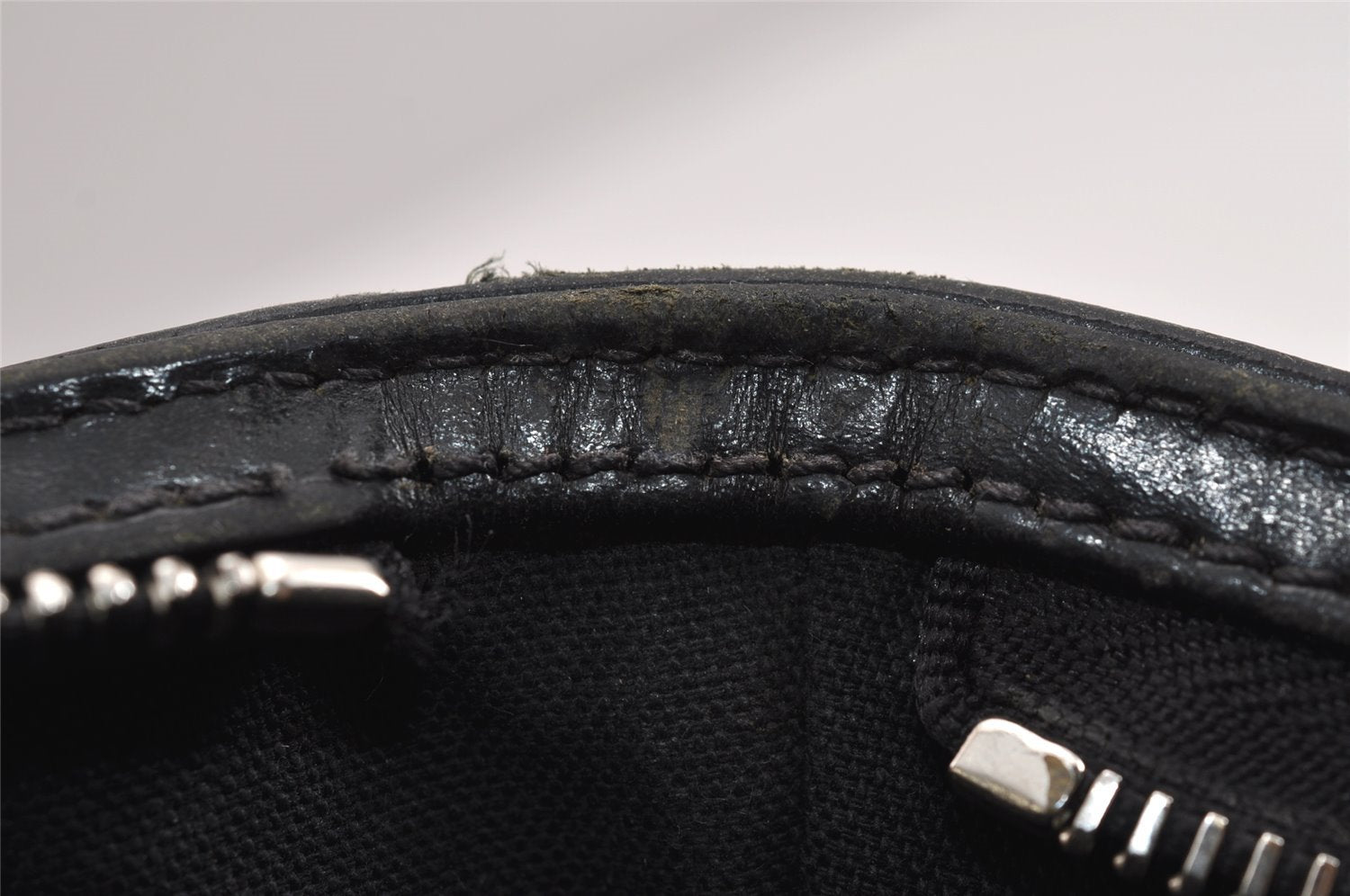 Authentic Louis Vuitton Damier Graphite Tomas Shoulder Cross Bag N58028 LV 4472J