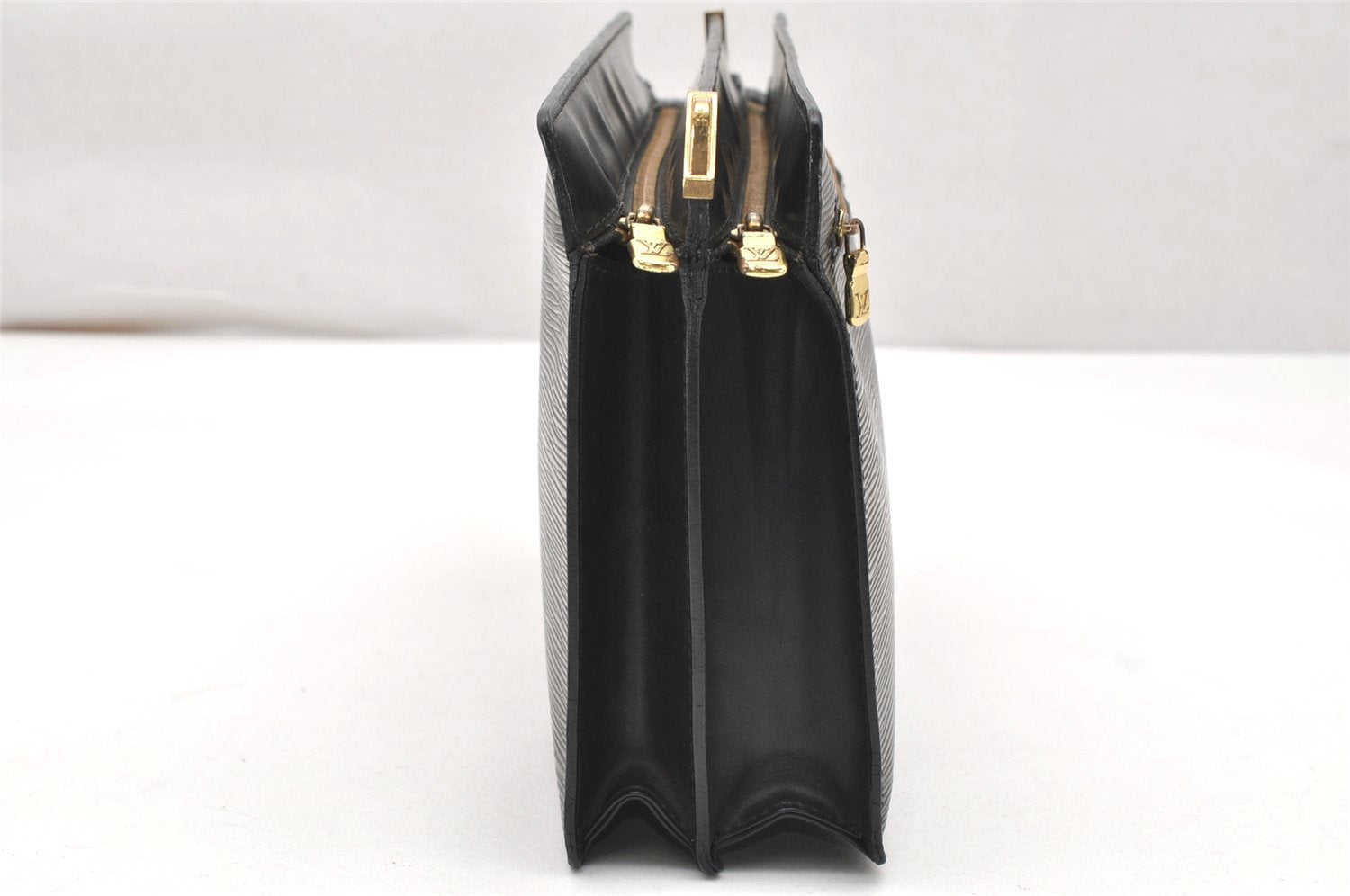 Authentic Louis Vuitton Epi Enghien 2Way Shoulder Clutch Bag M52112 Black 4472K