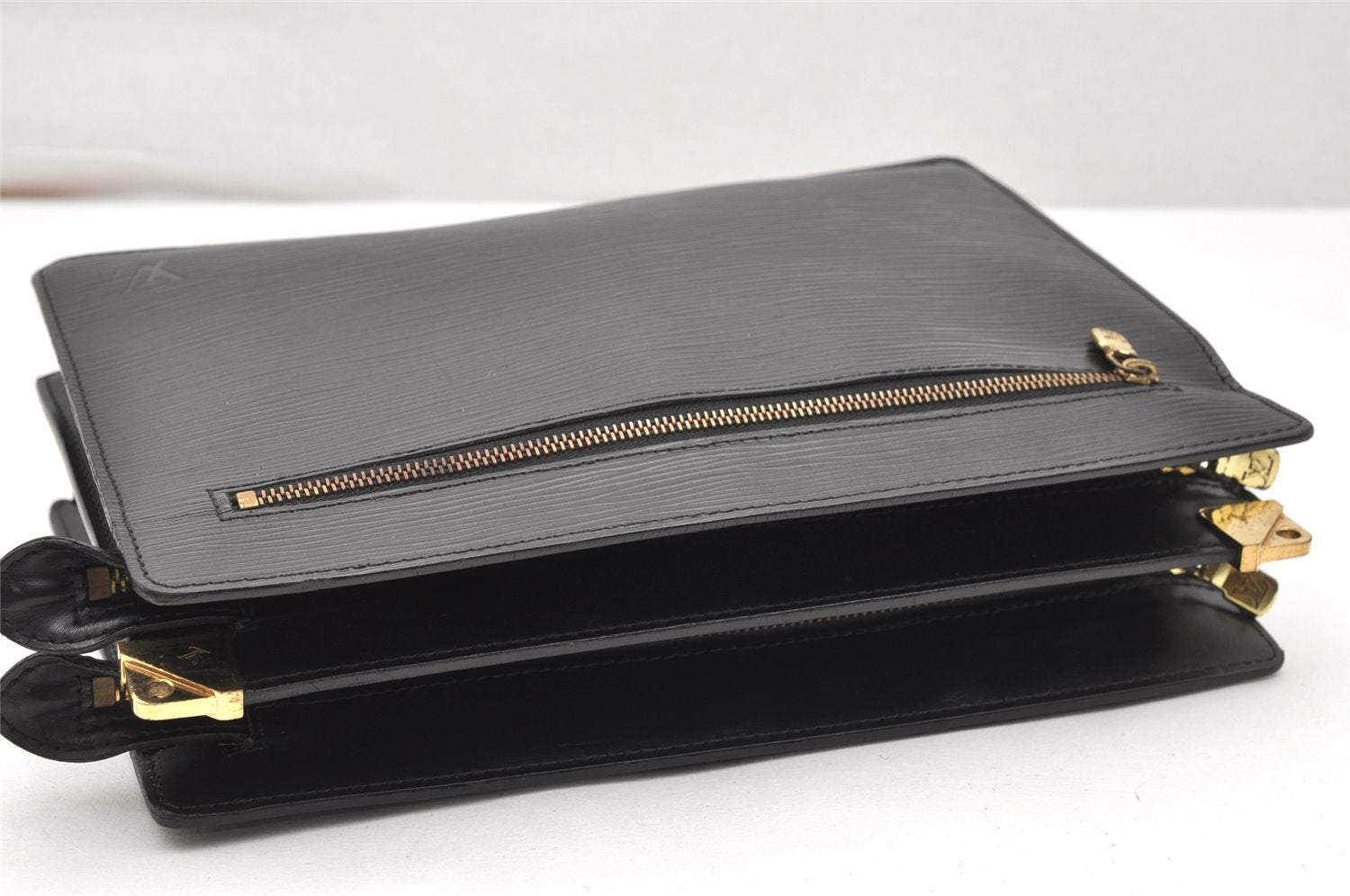 Authentic Louis Vuitton Epi Enghien 2Way Shoulder Clutch Bag M52112 Black 4472K