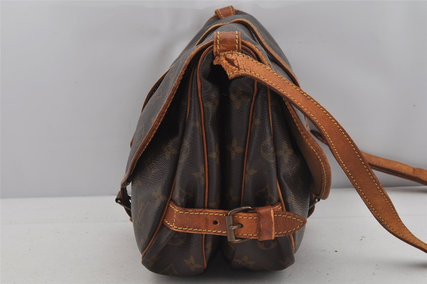 Authentic Louis Vuitton Monogram Saumur 30 Shoulder Cross Bag M42256 LV 4478J