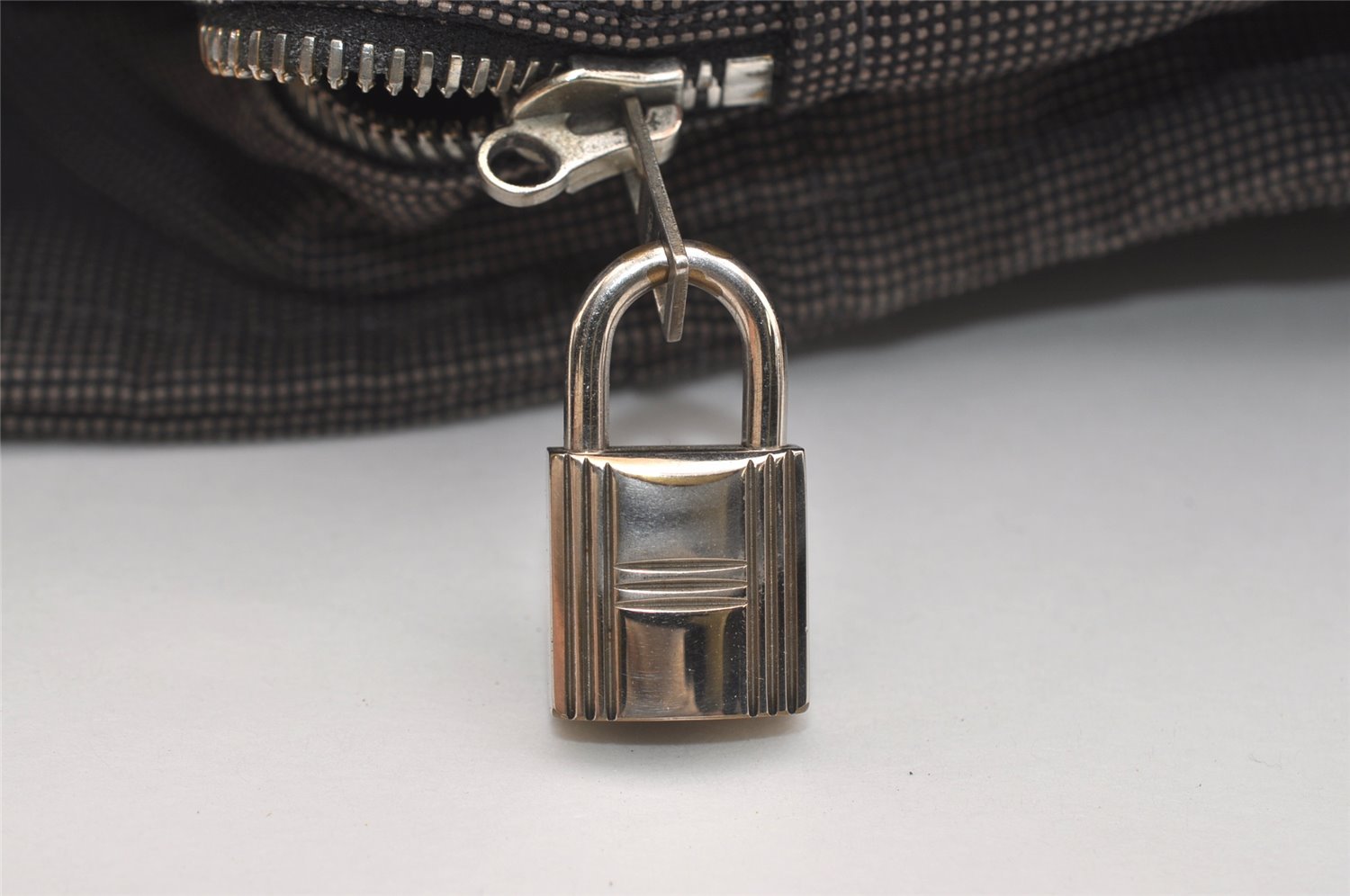 Authentic HERMES Vintage Her Line MM Hand Tote Bag Nylon Gray 4481J