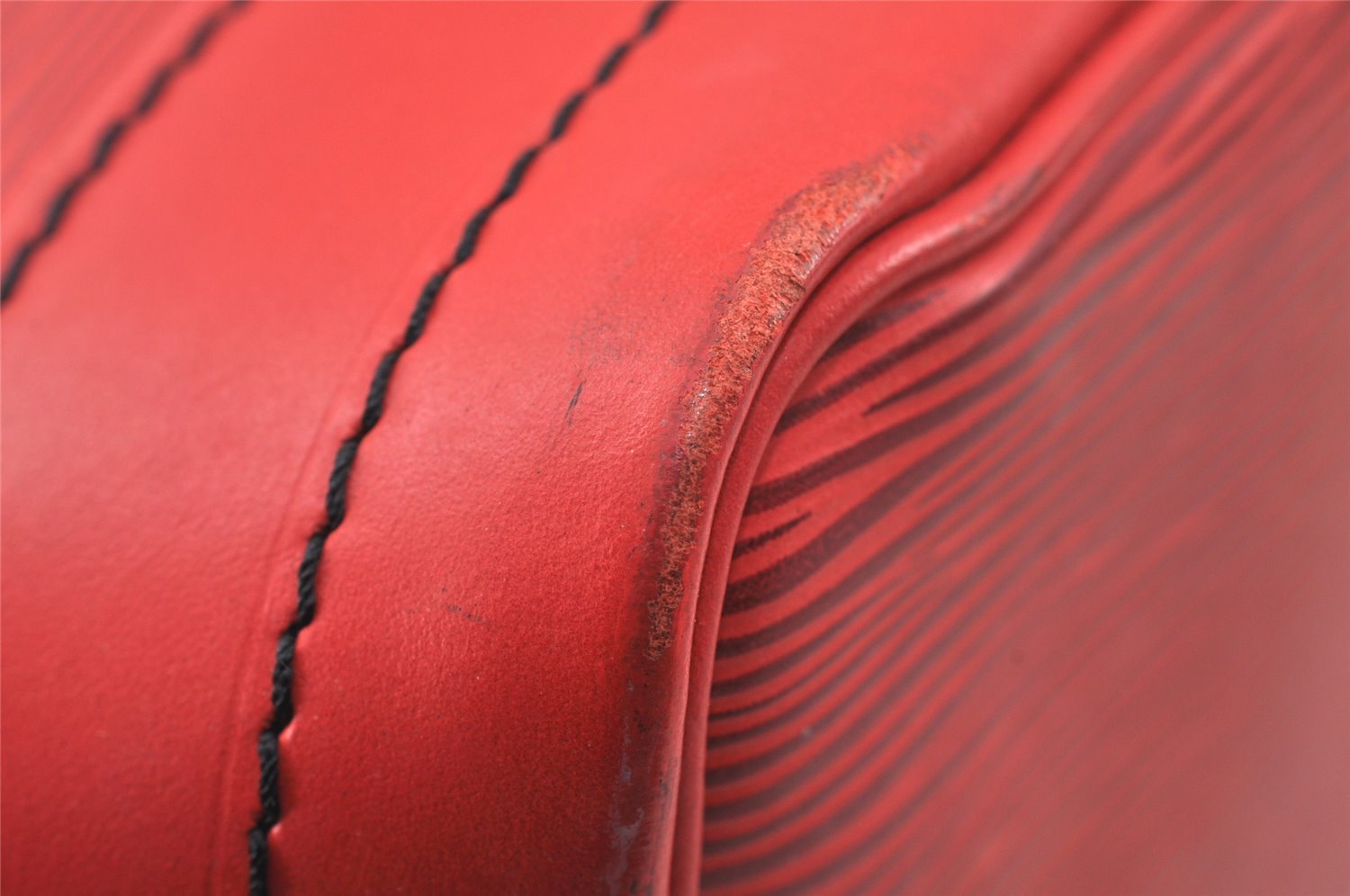 Authentic Louis Vuitton Epi Noe Shoulder Drawstring Bag Red M44007 LV 4481K