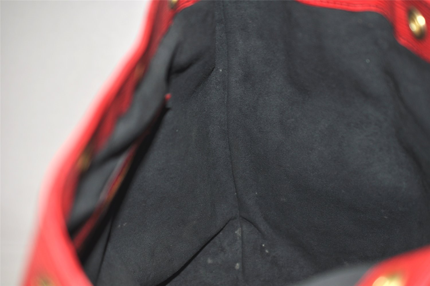 Authentic Louis Vuitton Epi Noe Shoulder Drawstring Bag Red M44007 LV 4481K