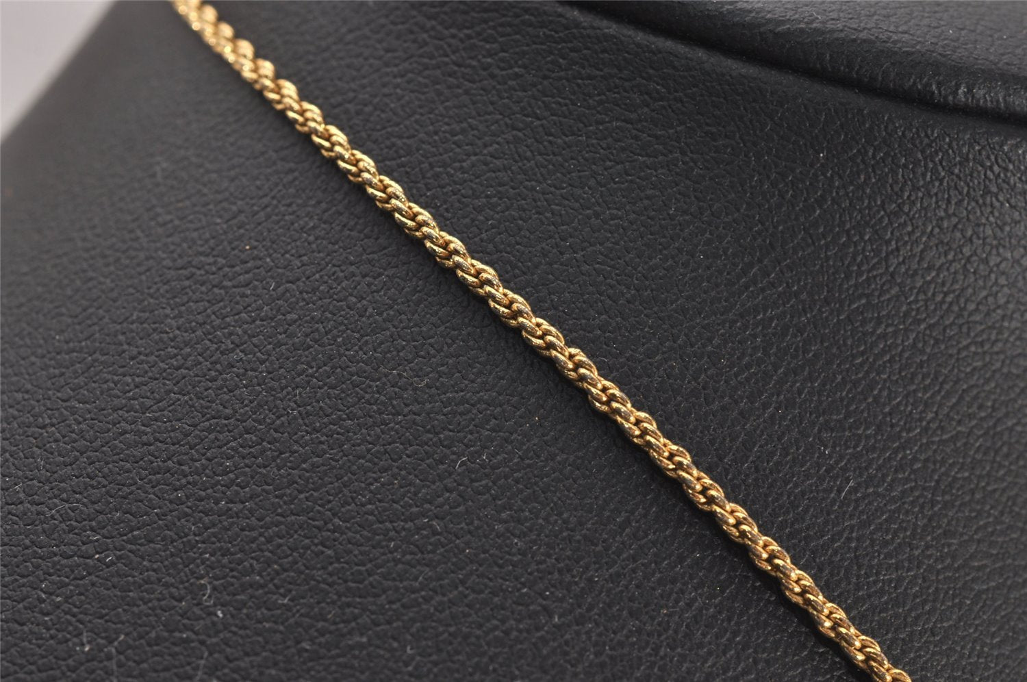 Authentic Christian Dior Gold Tone Chain Pendant Necklace CD 4488J