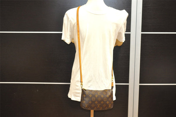 Authentic Louis Vuitton Monogram Pochette Accessoires Shoulder Cross Pouch 4490I