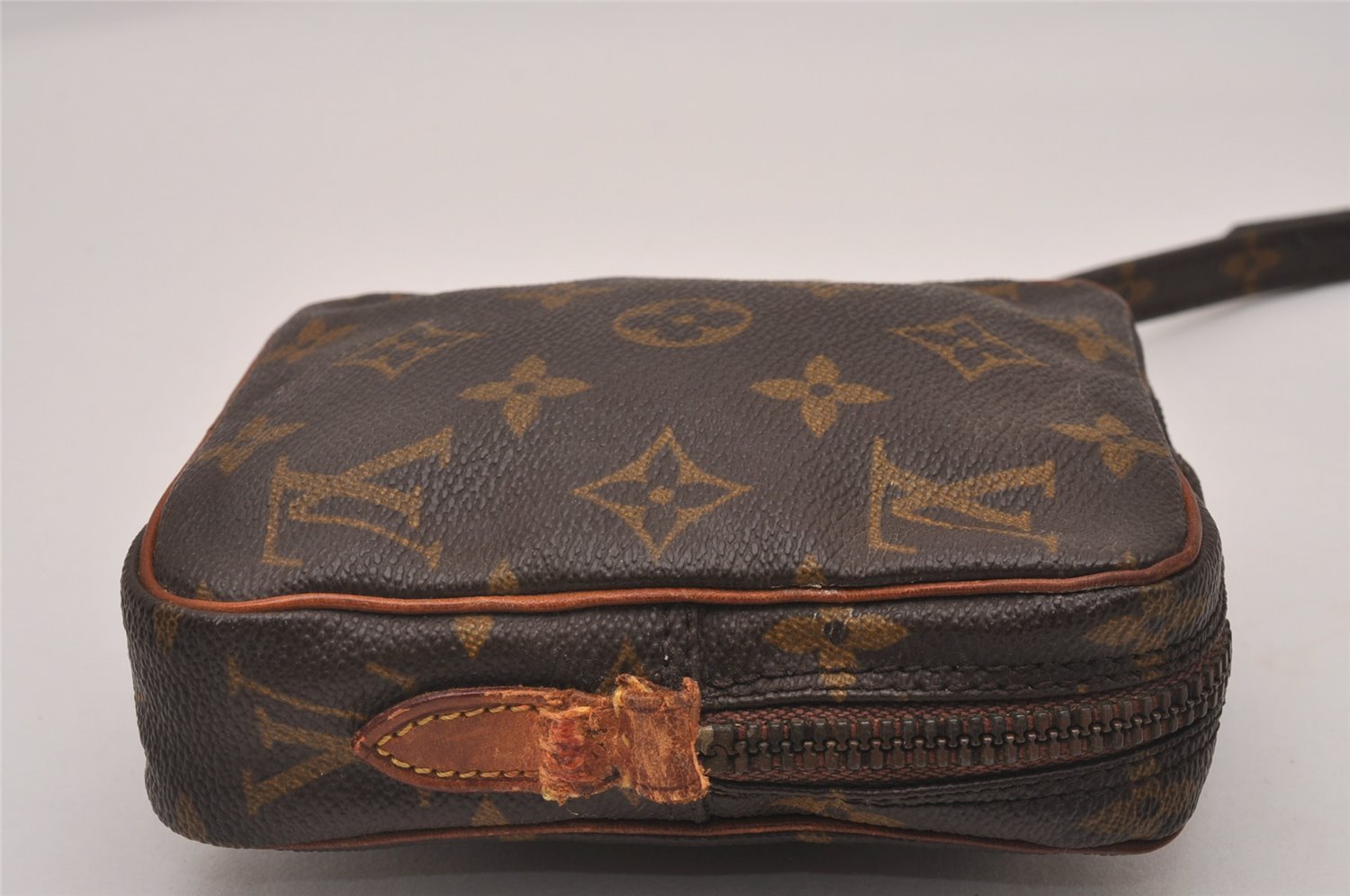 Auth Louis Vuitton Monogram Mini Poche Danube Shoulder Bag M45268 LV Junk 4497I