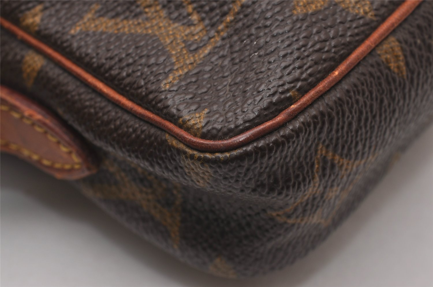 Auth Louis Vuitton Monogram Mini Poche Danube Shoulder Bag M45268 LV Junk 4497I