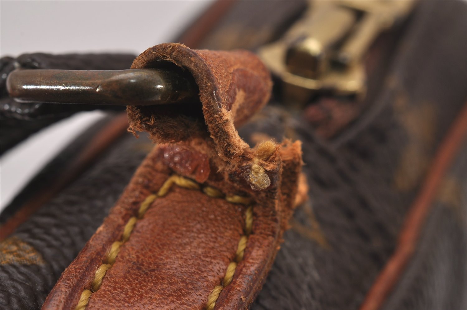 Auth Louis Vuitton Monogram Mini Poche Danube Shoulder Bag M45268 LV Junk 4497I