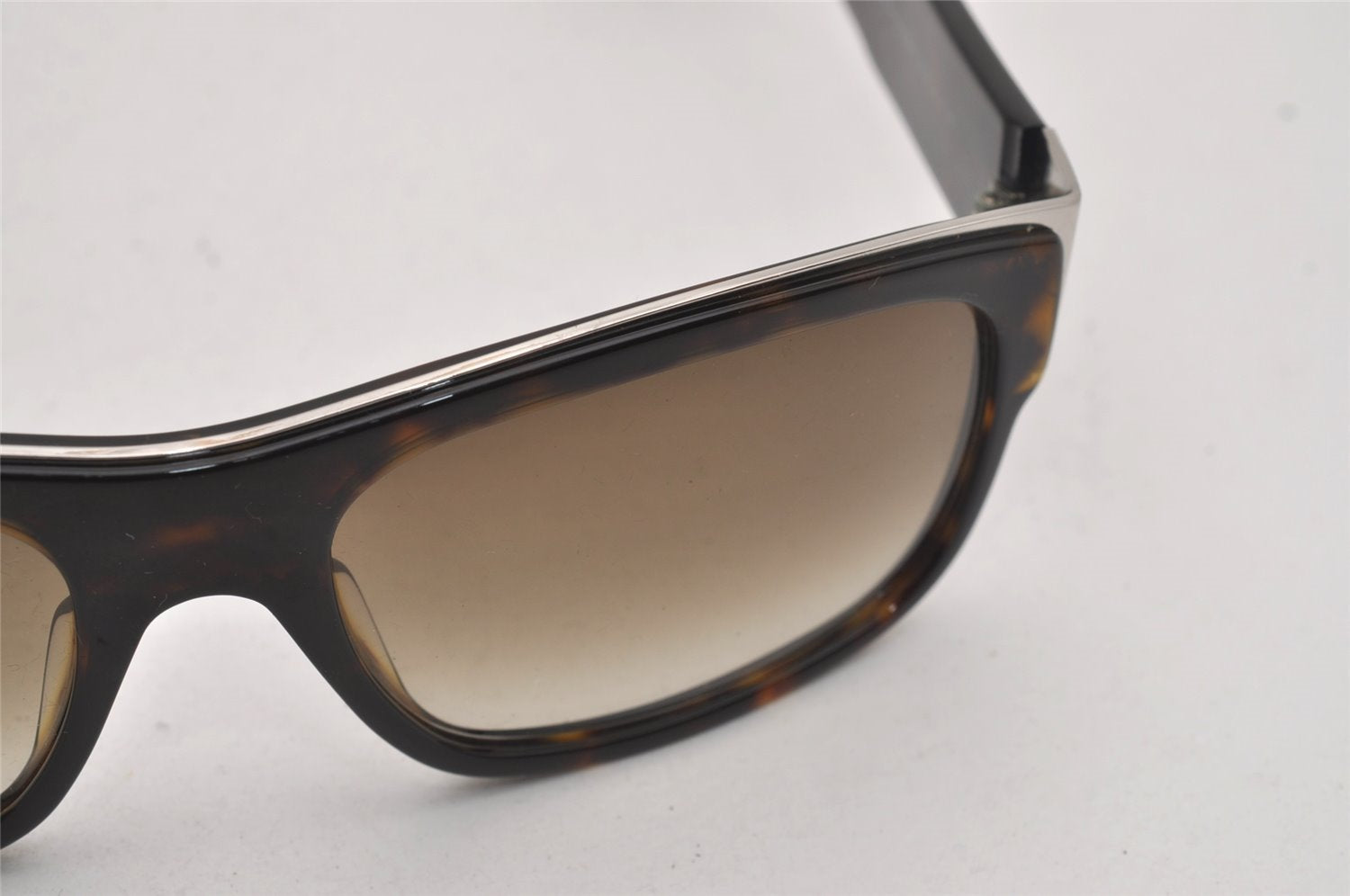 Authentic GUCCI Vintage Sunglasses Tortoise Shell GG 1594/S Plastic Brown 4511J