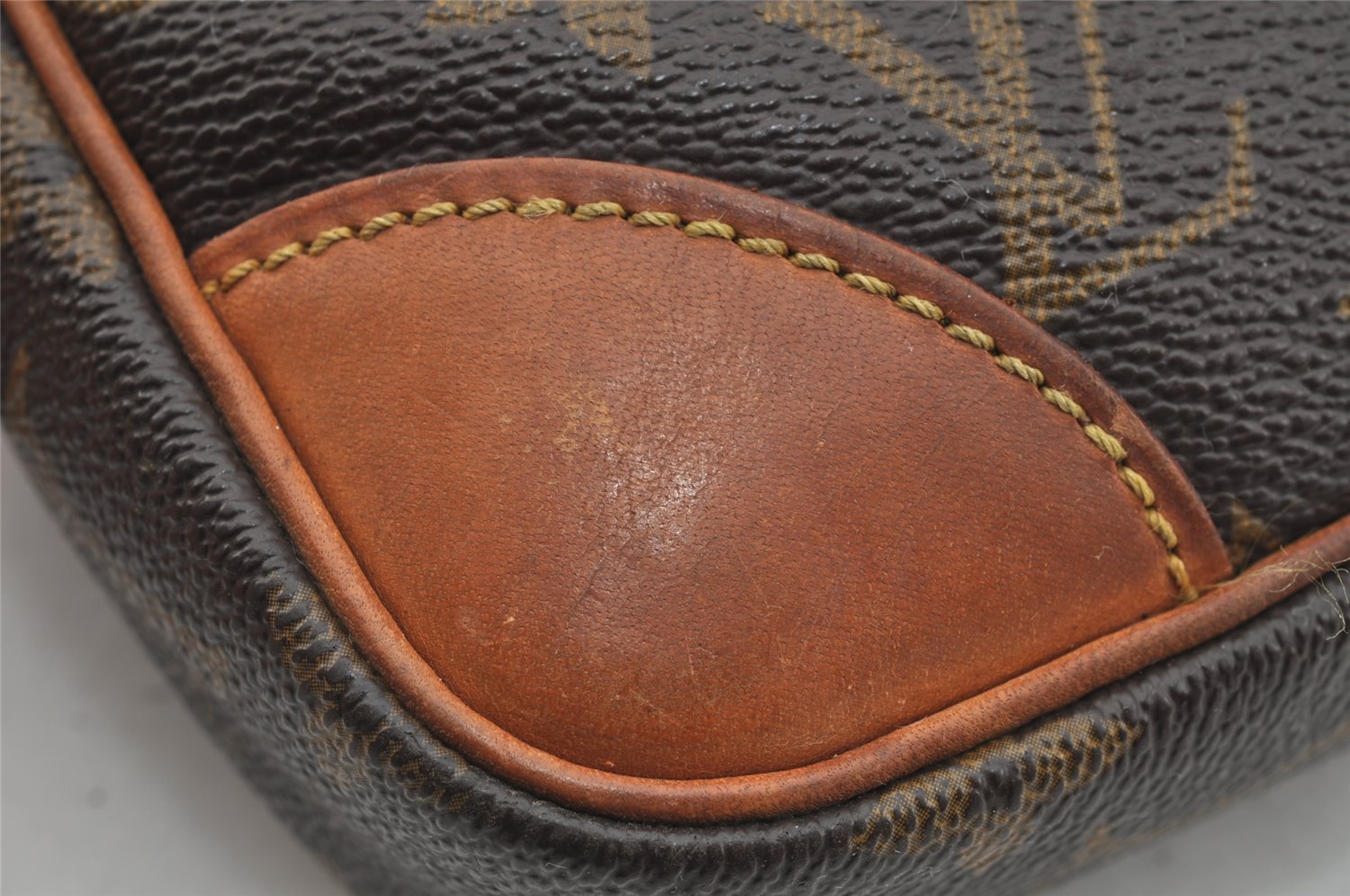 Authentic Louis Vuitton Monogram Marly Dragonne GM M51825 Clutch Hand Bag 4520I