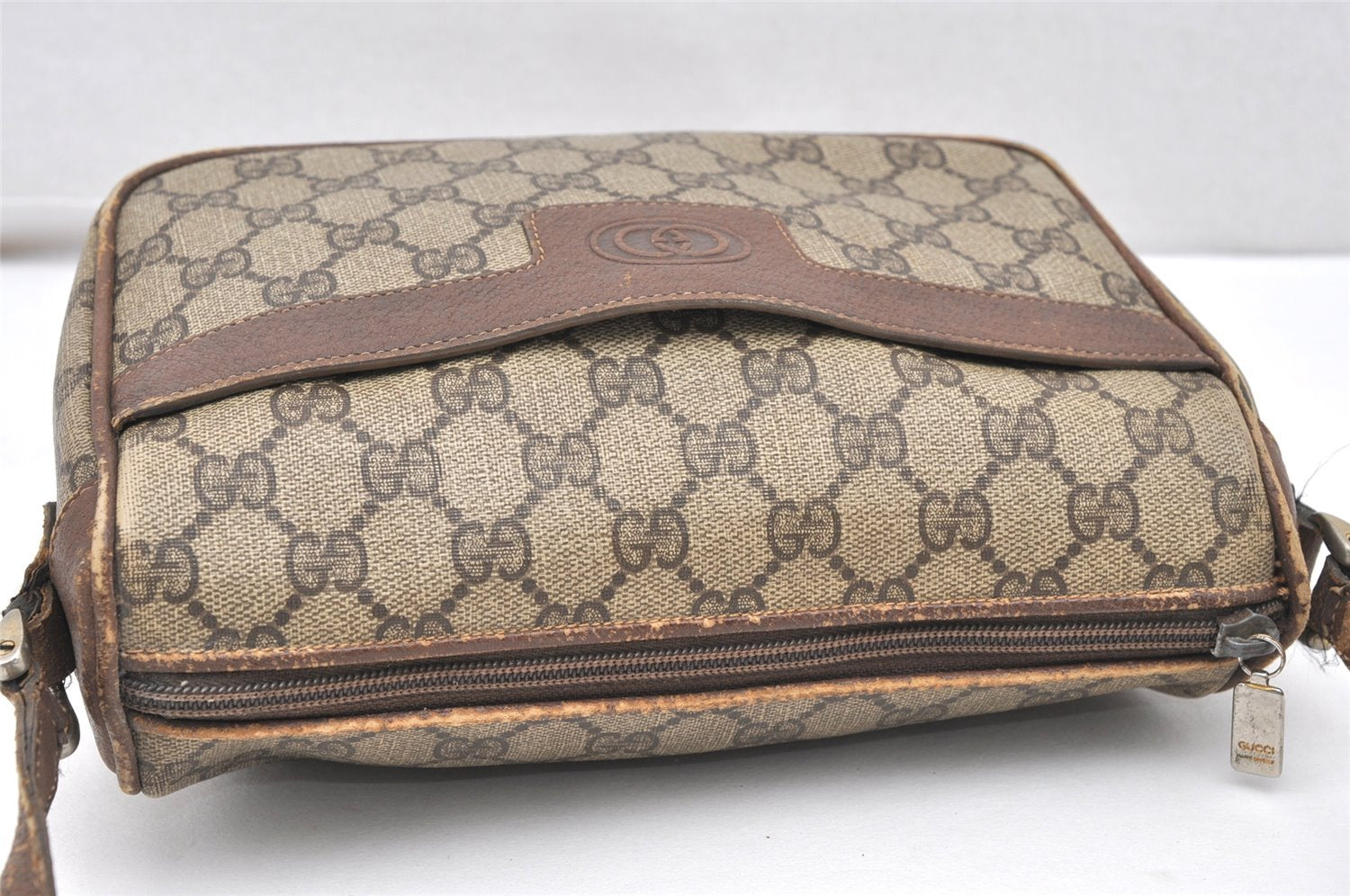 Authentic GUCCI Shoulder Cross Body Bag Purse GG PVC Leather Brown Junk 4520K