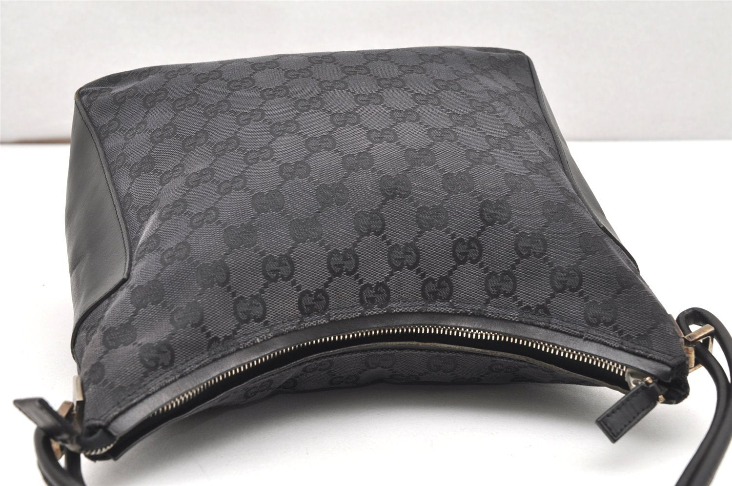 Authentic GUCCI Shoulder Hand Bag Purse GG Canvas Leather 0013766 Black 4523K