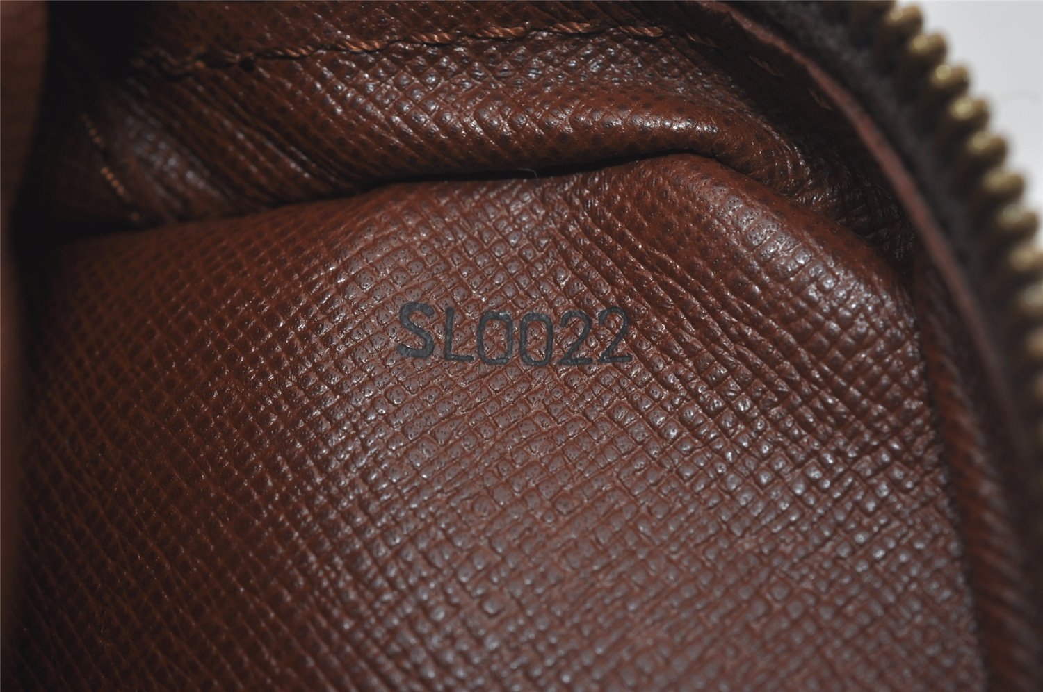 Authentic Louis Vuitton Monogram Danube Shoulder Cross Body Bag M45266 LV 4524I