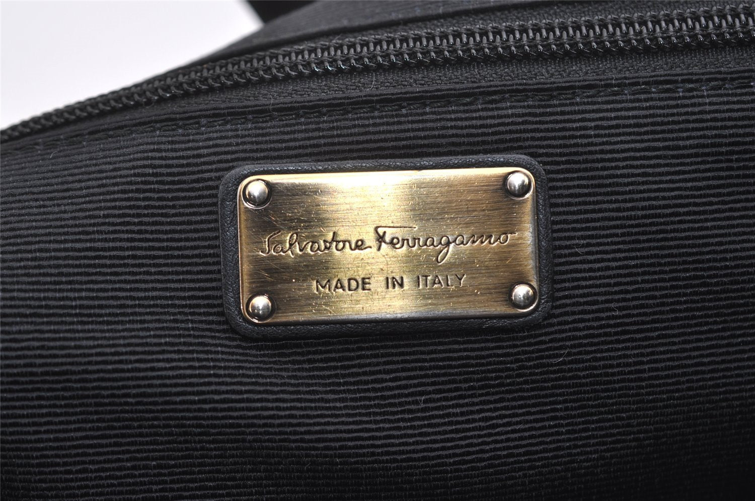 Authentic Salvatore Ferragamo Vara Ribbon Leather Shoulder Tote Bag Black 4525J