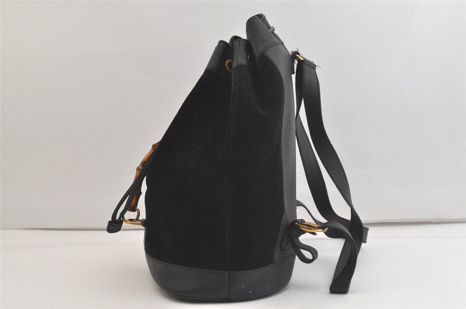 Authentic GUCCI Vintage Bamboo Drawstring Backpack Suede Leather Black 4525K