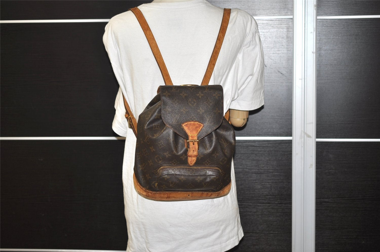 Authentic Louis Vuitton Monogram Montsouris MM Backpack M51136 LV 4526I