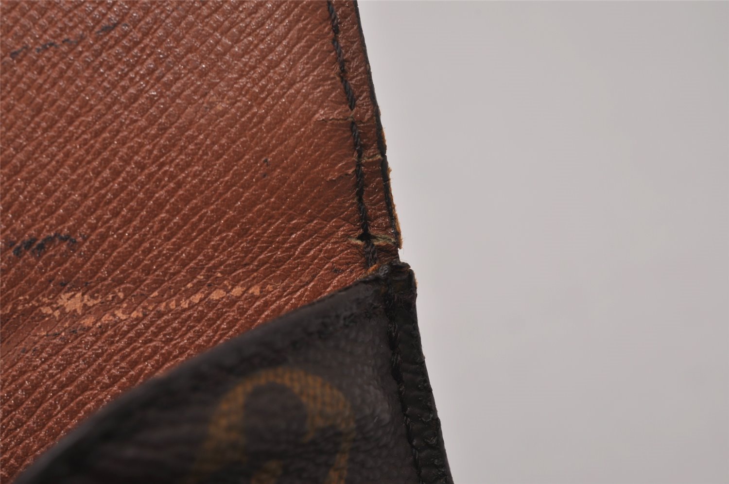 Authentic Louis Vuitton Monogram Saint Cloud MM M51243 Shoulder Bag Junk 4527I