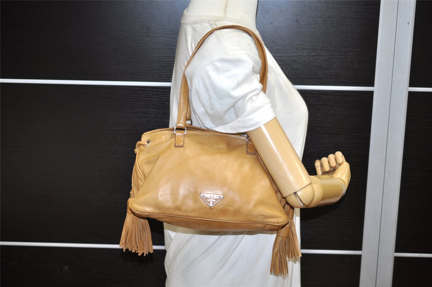 Authentic PRADA Tassel Leather Nappa Shoulder Hand Bag Purse Beige 4528K