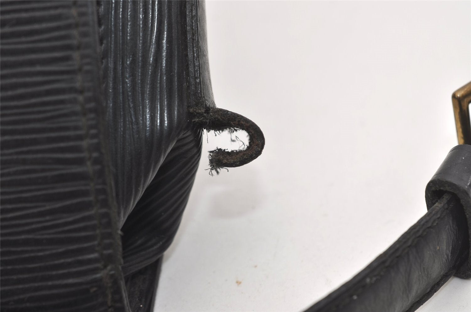 Auth Louis Vuitton Epi Saint Cloud GM Shoulder Cross Bag M52192 Black Junk 4530J