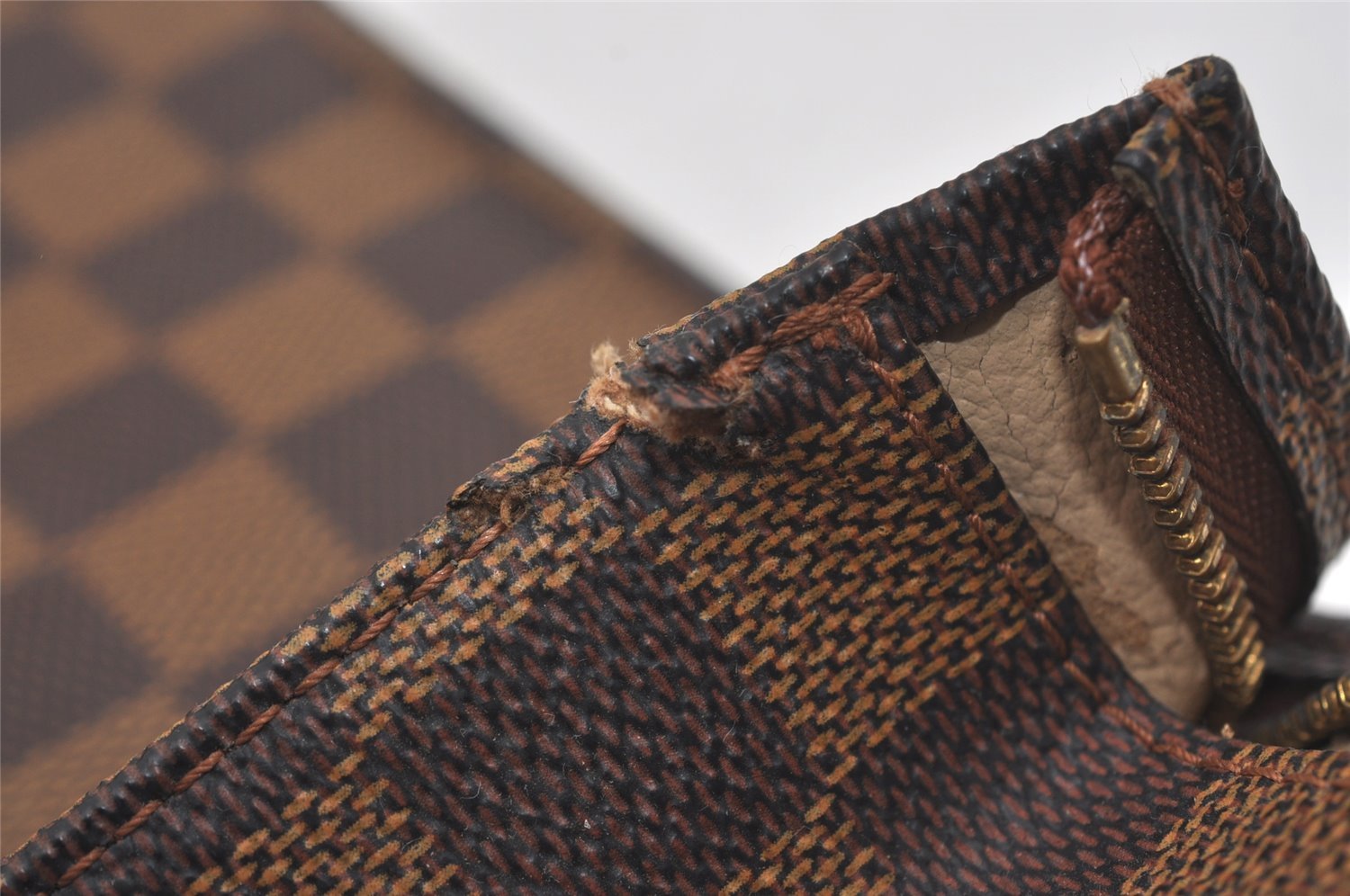 Authentic Louis Vuitton Damier Poche Toilette 26 Pouch N47543 LV Junk 4532I