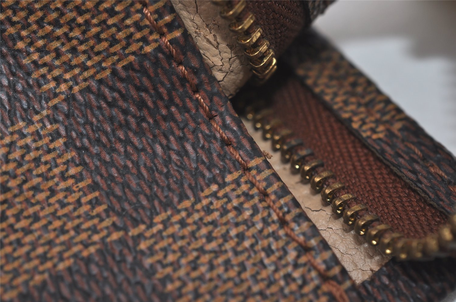 Authentic Louis Vuitton Damier Poche Toilette 26 Pouch N47543 LV Junk 4532I