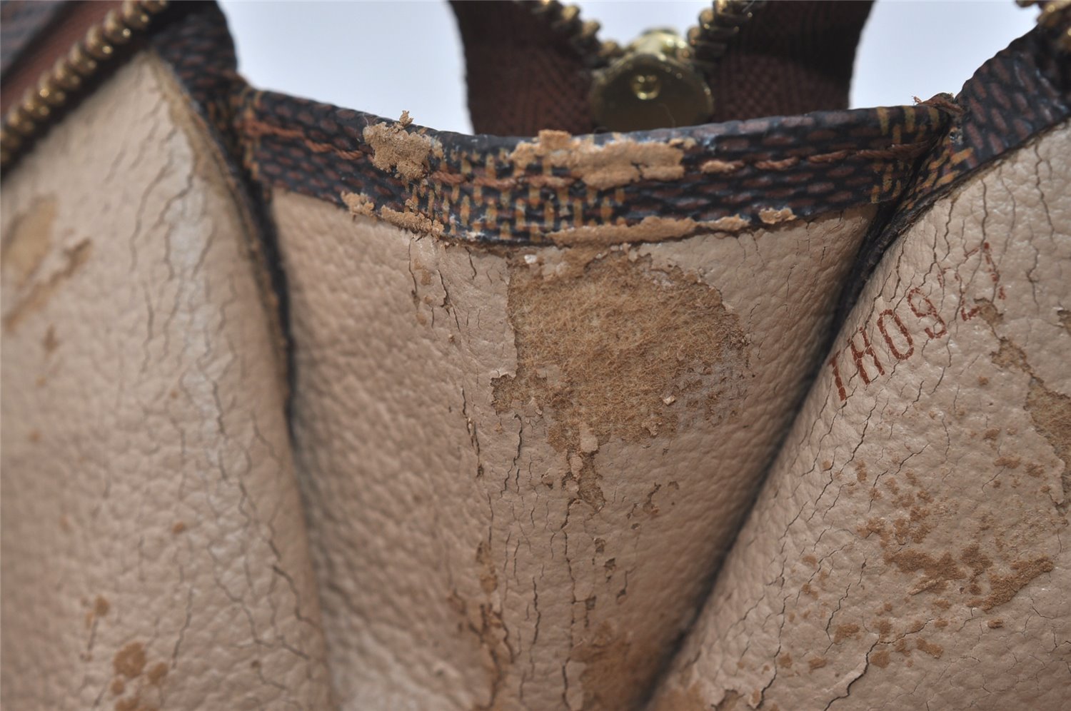 Authentic Louis Vuitton Damier Poche Toilette 26 Pouch N47543 LV Junk 4532I