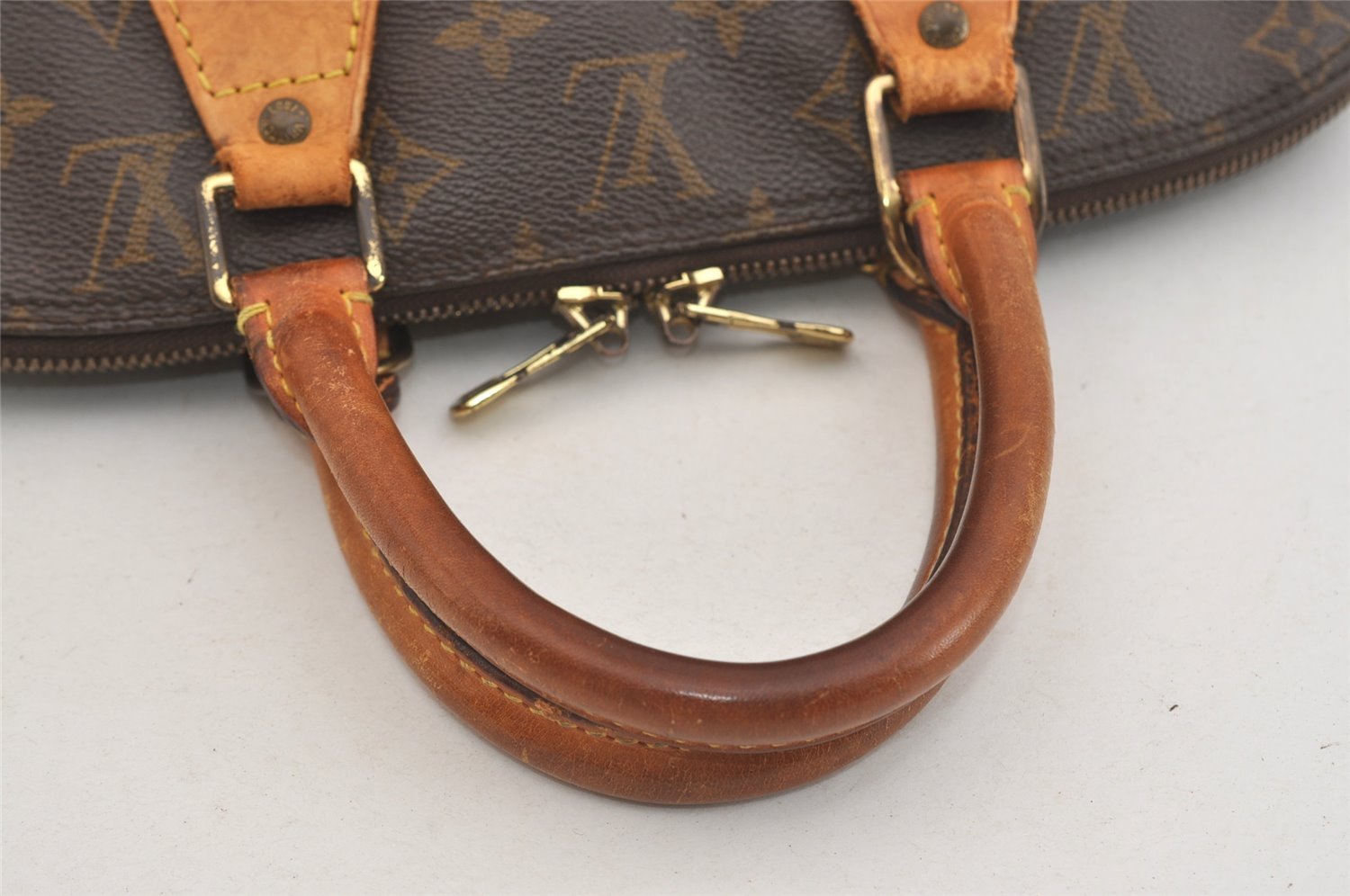 Authentic Louis Vuitton Monogram Alma Hand Bag Purse M51130 LV 4532J