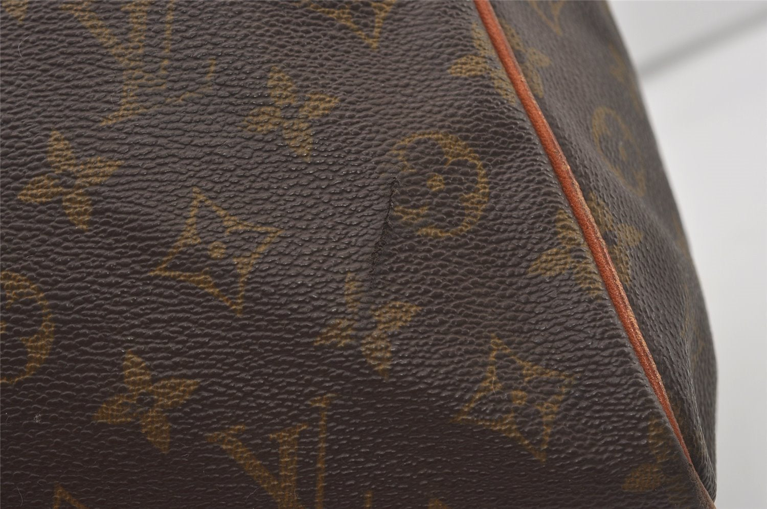 Authentic Louis Vuitton Monogram Keepall 50 Travel Boston Bag Old Model LV 4536I