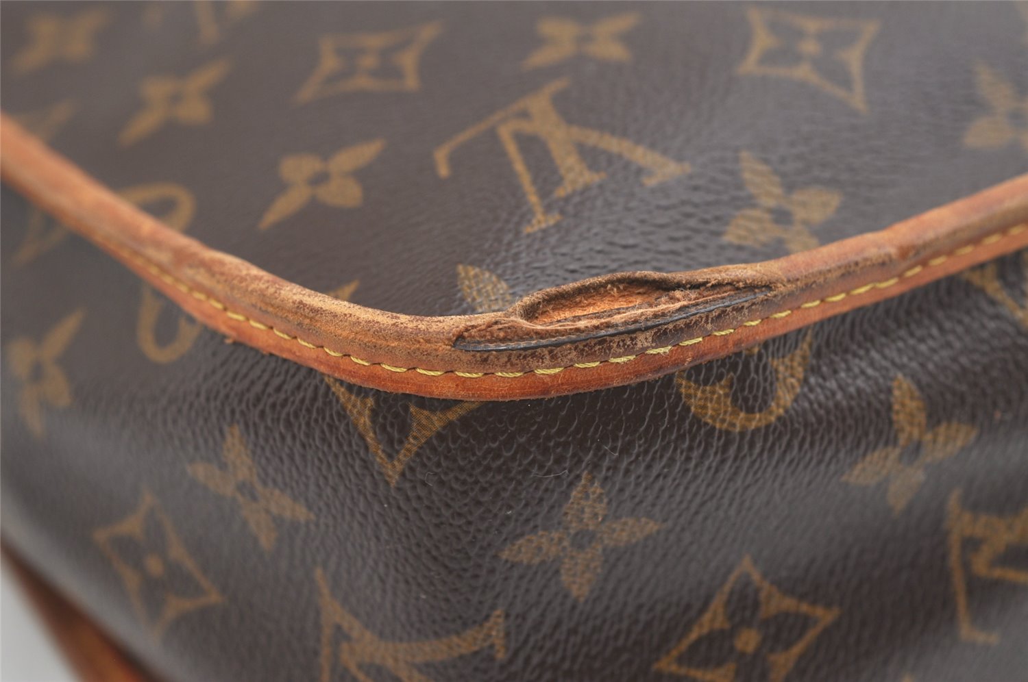 Auth Louis Vuitton Monogram Messenger Bosphore PM Shoulder Bag M40106 LV 4537K