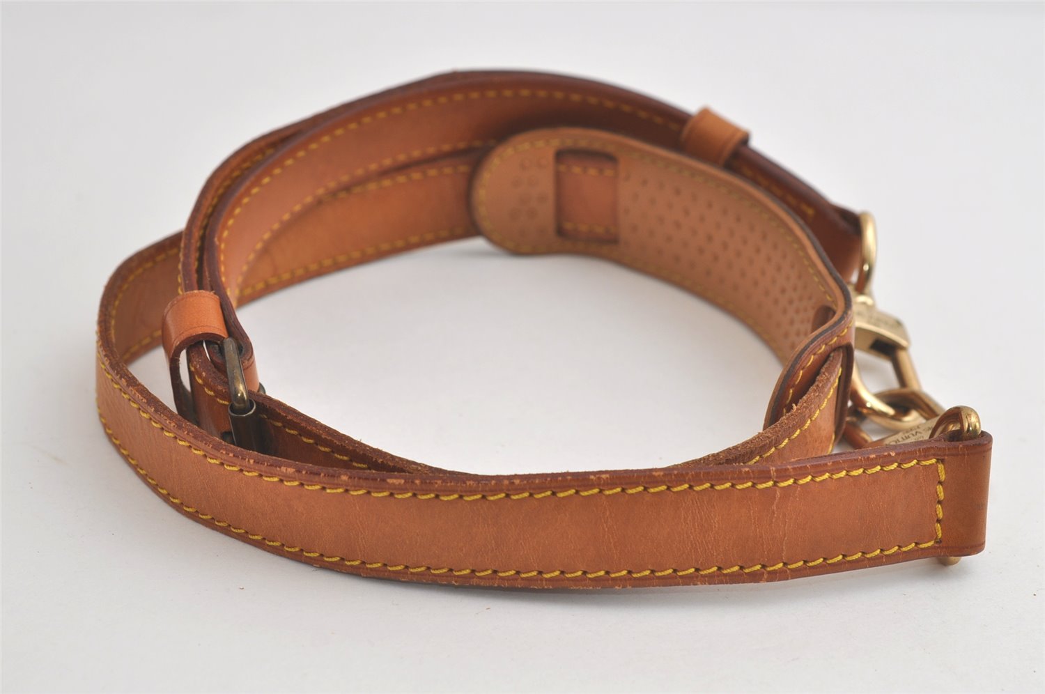 Authentic Louis Vuitton Leather Shoulder Strap Beige 41.1-48