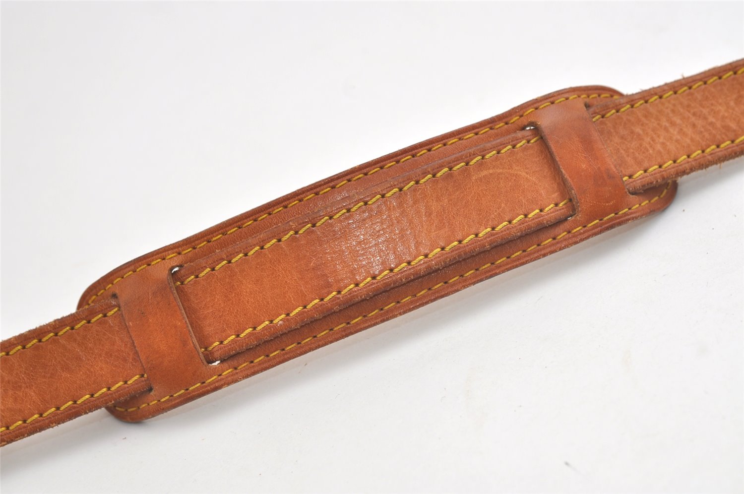 Authentic Louis Vuitton Leather Shoulder Strap Beige 41.1-48