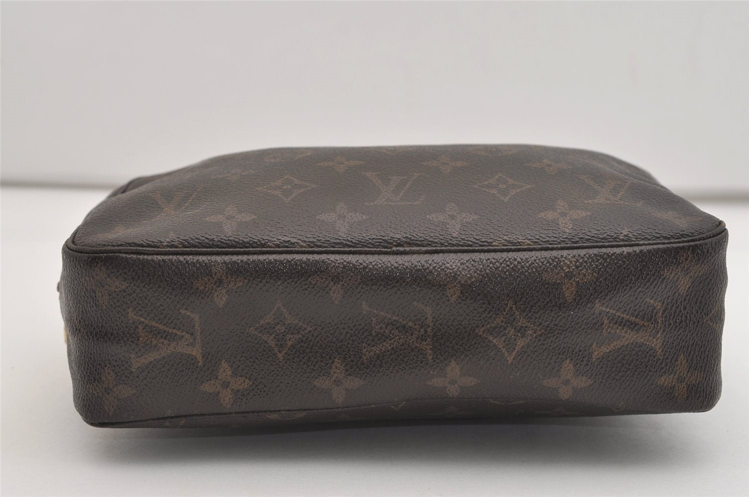 Auth Louis Vuitton Monogram Trousse Toilette 23 Clutch Hand Bag M47524 LV 4541J