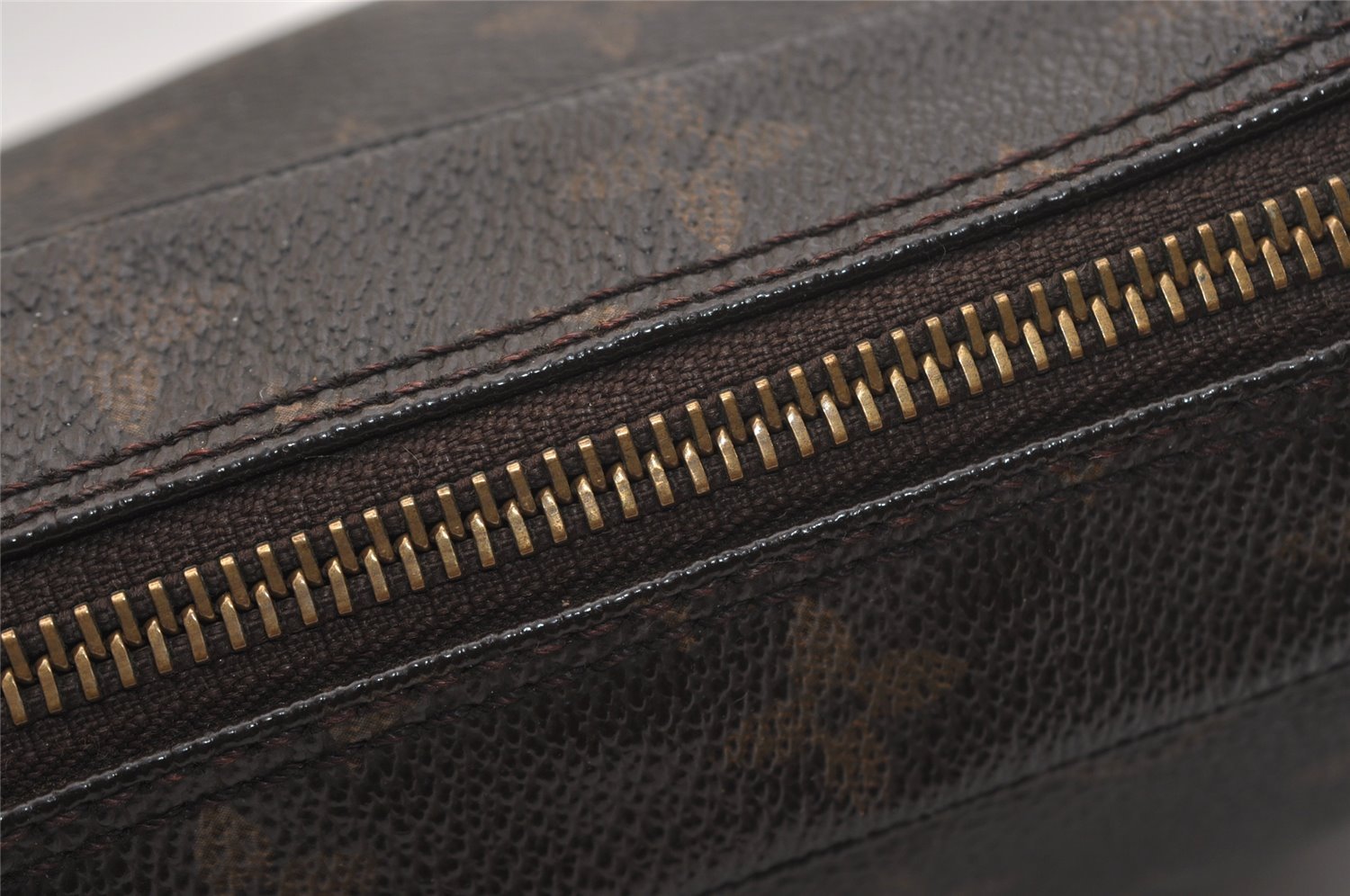 Auth Louis Vuitton Monogram Trousse Toilette 23 Clutch Hand Bag M47524 LV 4541J